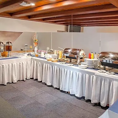 U Královny Elišky Hotel