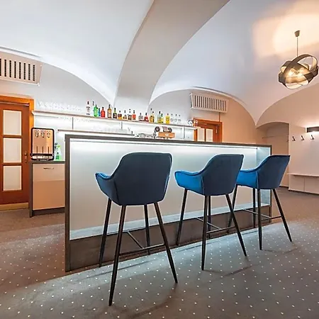 U Královny Elišky Hotel